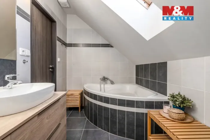 Prodej rodinného domu, Poděbrady - Poděbrady II, Dr. Kryšpína, 114 m2