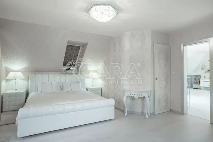 Prodej rodinného domu, Zeleneč, Štefánikova, 540 m2