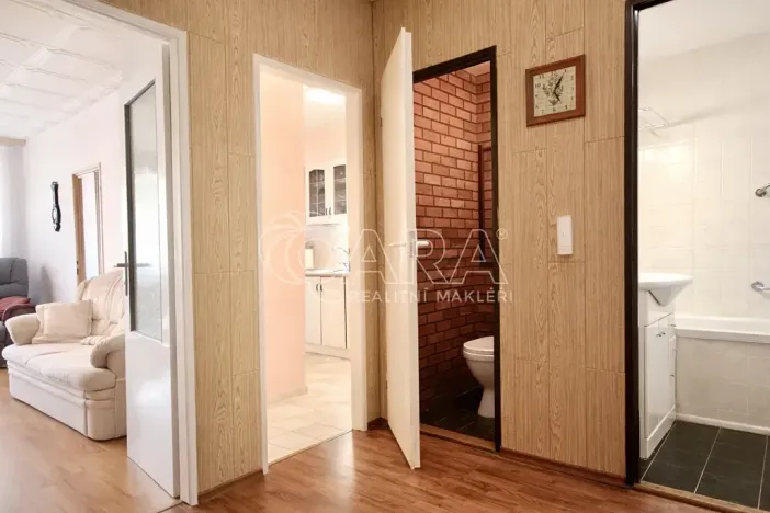 Pronájem bytu 3+1, Praha - Čimice, Křivenická, 72 m2