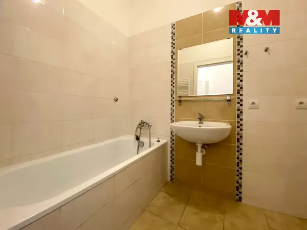 Pronájem bytu 1+kk, Lovosice, Osvoboditelů, 39 m2