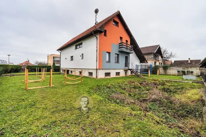 Prodej rodinného domu, Neratovice, K. H. Máchy, 406 m2