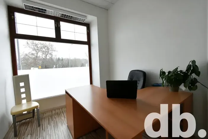 Pronájem kanceláře, Karlovy Vary, náměstí Republiky, 71 m2