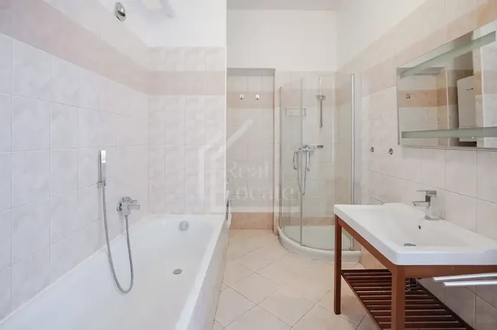 Prodej bytu 4+1, Praha - Staré Město, Betlémská, 144 m2