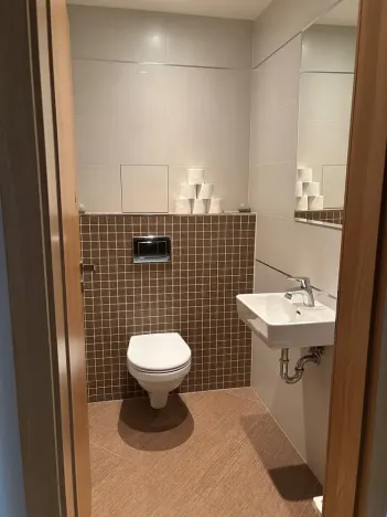 Pronájem bytu 2+kk, Praha - Libeň, Vojenova, 68 m2