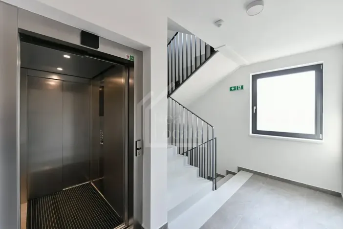 Prodej bytu 3+kk, Praha - Vysočany, V Předním Hloubětíně, 72 m2