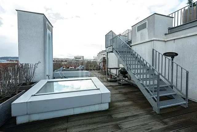 Pronájem bytu 4+kk, Praha - Holešovice, Komunardů, 196 m2