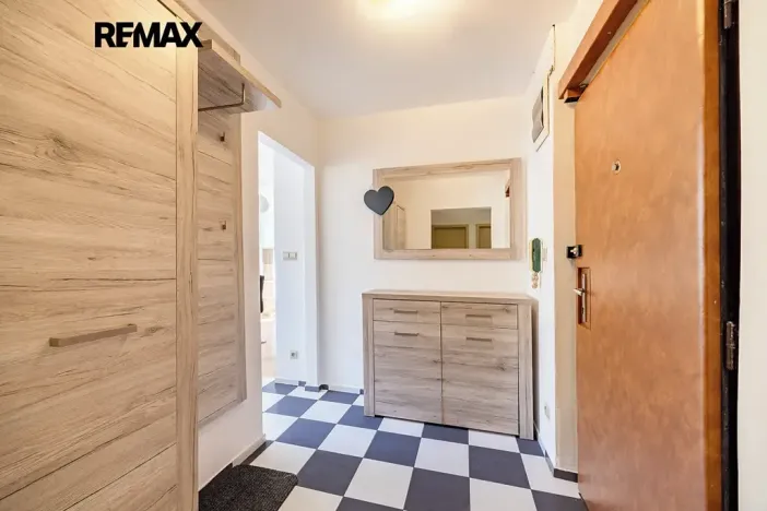 Pronájem bytu 4+kk, Praha - Libeň, Na hájku, 75 m2