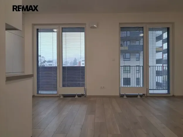 Pronájem bytu 1+kk, Praha - Modřany, Zlochova, 49 m2