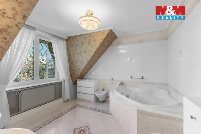 Prodej rodinného domu, Praha - Modřany, Vojtova, 277 m2