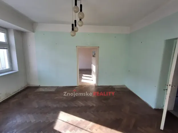 Prodej bytu 4+1, Znojmo, 17. listopadu, 100 m2