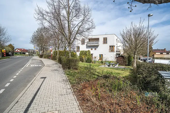 Pronájem bytu 2+kk, Zbuzany, Lomená, 45 m2