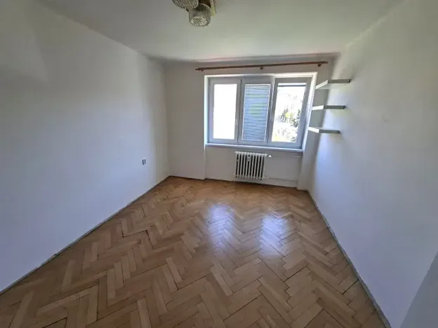 Pronájem bytu 2+1, Praha - Hloubětín, Chvalská, 57 m2