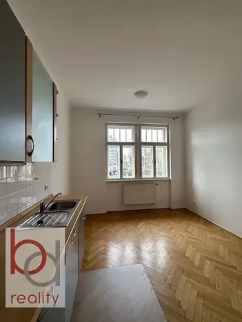 Prodej činžovního domu, České Budějovice, Na Nábřeží, 240 m2