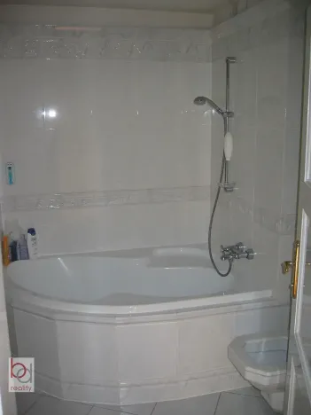 Prodej činžovního domu, České Budějovice, Na Nábřeží, 240 m2