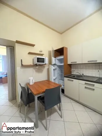 Pronájem bytu 3+kk, Praha - Nové Město, Tyršova, 45 m2