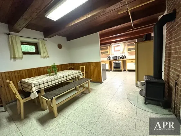 Prodej rodinného domu, Bystřice pod Lopeníkem, 250 m2