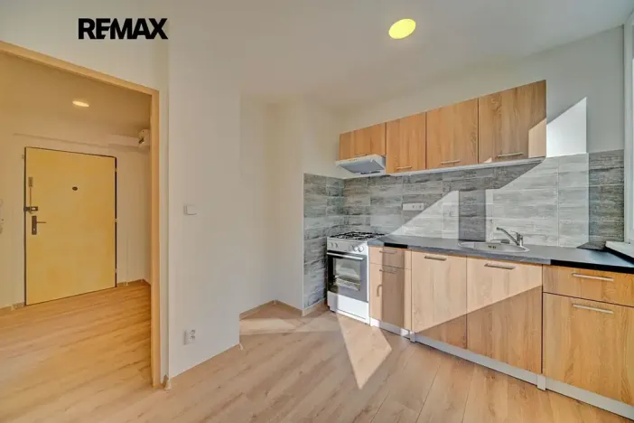 Pronájem bytu 1+1, Kolín, Dělnická, 31 m2