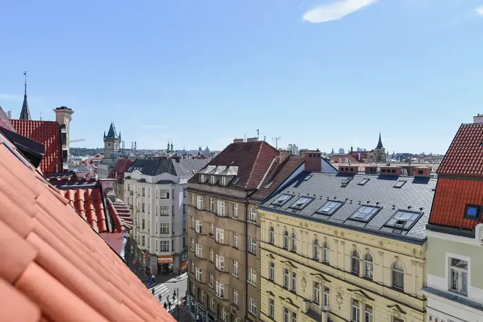 Prodej atypického bytu, Praha, Valentinská, 108 m2