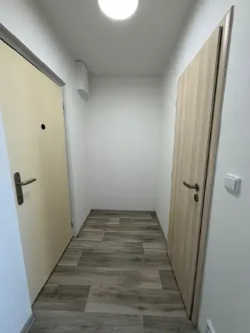 Pronájem bytu 1+kk, Kladno, Plzeňská, 27 m2