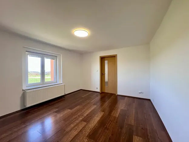 Pronájem bytu 3+1, Všetaty, 83 m2