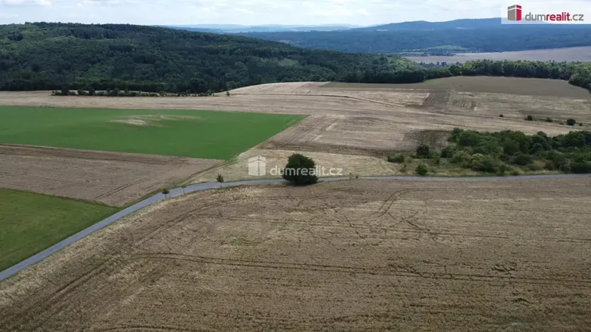 Prodej pozemku, Sýkořice, 3943 m2