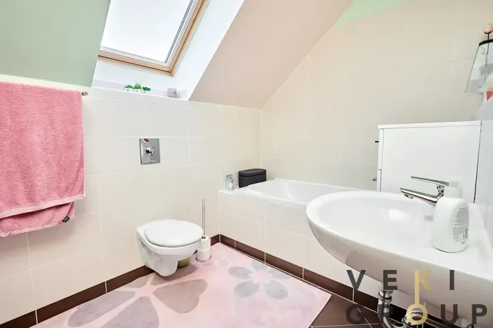 Pronájem rodinného domu, Zdiby, U Louže, 160 m2