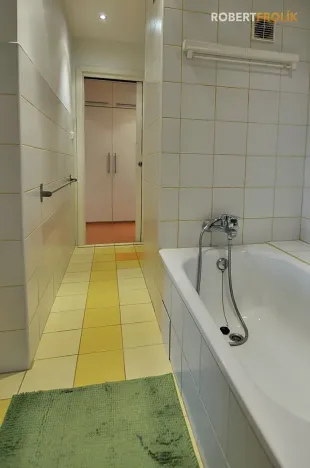 Pronájem bytu 2+kk, Praha - Ruzyně, Dědinská, 42 m2