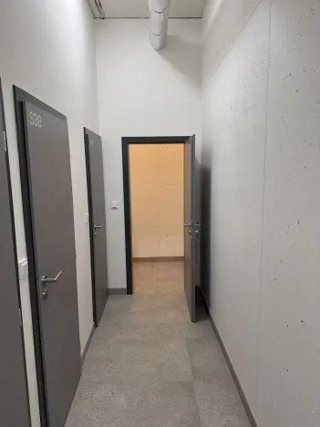 Pronájem skladu, Praha - Vysočany, Piskáčkových, 2 m2