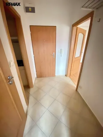 Pronájem bytu 1+kk, Plzeň, Kardinála Berana, 29 m2