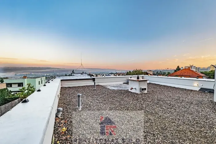 Pronájem rodinného domu, Praha - Komořany, Pod lesem, 127 m2