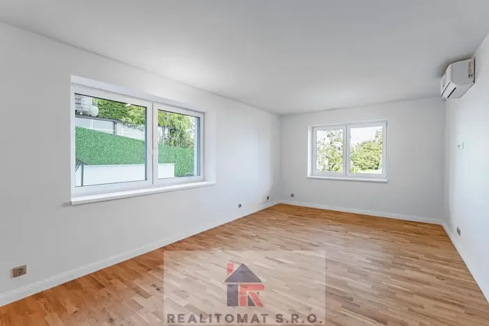 Pronájem rodinného domu, Praha - Komořany, Pod lesem, 127 m2