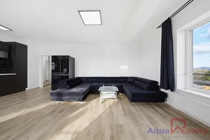 Prodej bytu 3+kk, Karlovy Vary, Dubová, 83 m2