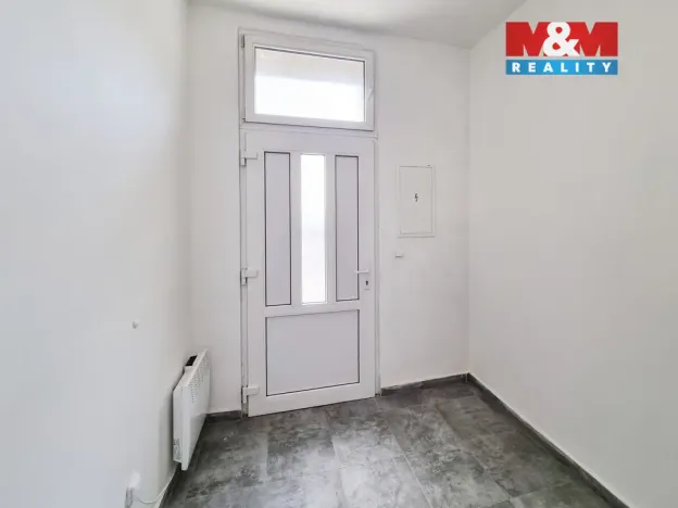 Pronájem bytu 1+1, Sokolov, Nádražní, 38 m2