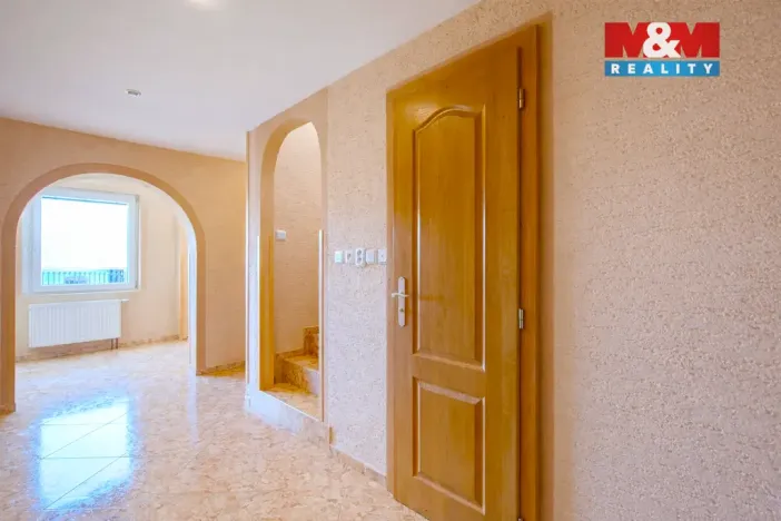 Prodej rodinného domu, Chrast - Podlažice, 280 m2