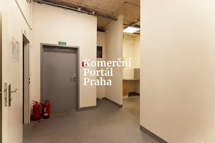Pronájem obchodního prostoru, Praha - Krč, Olbrachtova, 200 m2