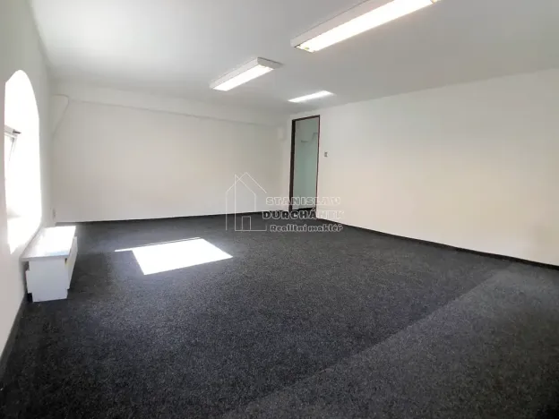 Pronájem kanceláře, Praha - Karlín, Thámova, 23 m2