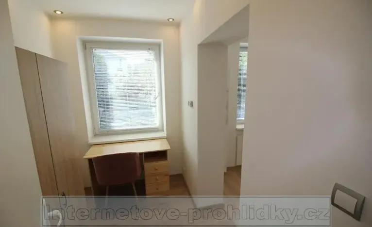 Pronájem pokoje, Praha - Smíchov, Podbělohorská, 13 m2