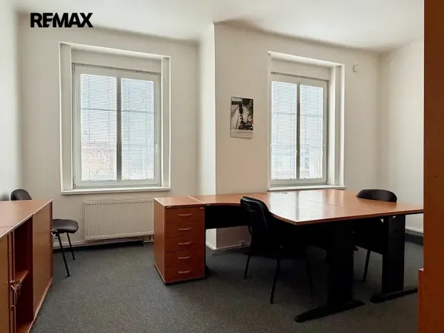Pronájem kanceláře, Praha - Strašnice, Průběžná, 128 m2