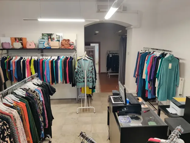 Pronájem obchodního prostoru, Ústí nad Labem, Pařížská, 56 m2