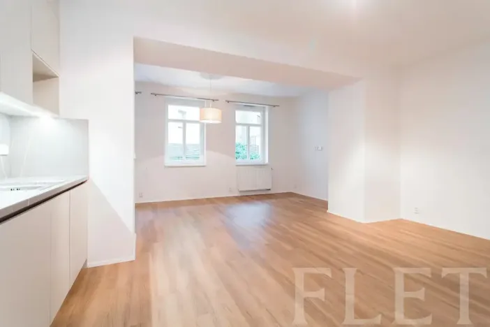 Pronájem bytu 1+kk, Praha - Libeň, Kotlaska, 44 m2