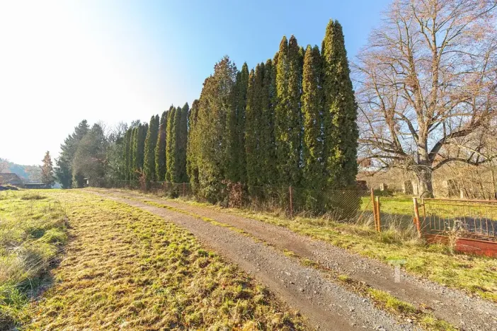 Prodej pozemku pro bydlení, Vrchotovy Janovice, 157355 m2