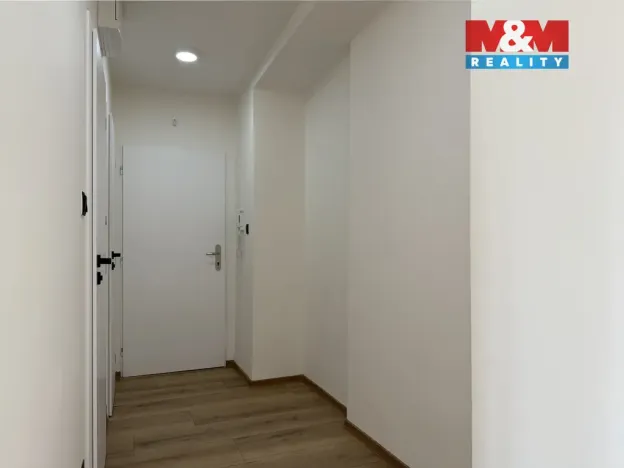 Prodej bytu 3+1, Karviná - Mizerov, tř. Těreškovové, 66 m2