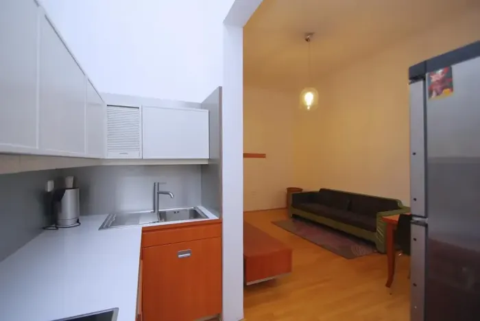 Pronájem bytu 2+kk, Praha - Vinohrady, Korunní, 60 m2