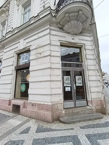 Pronájem obchodního prostoru, Hradec Králové, Mostecká, 296 m2