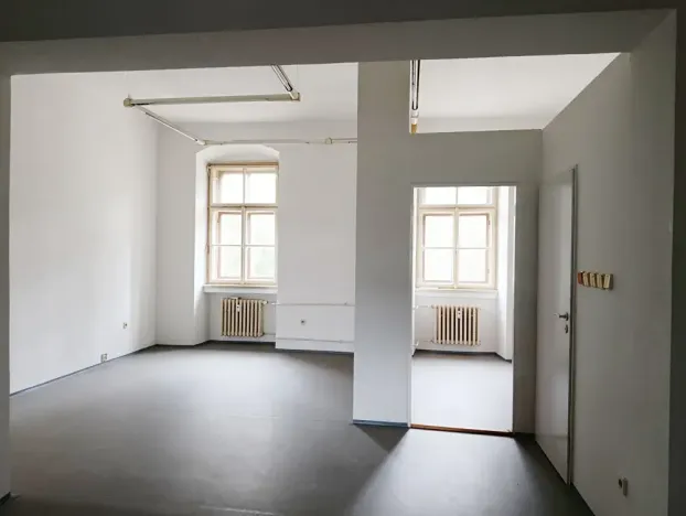 Pronájem obchodního prostoru, Hradec Králové, Československé armády, 55 m2