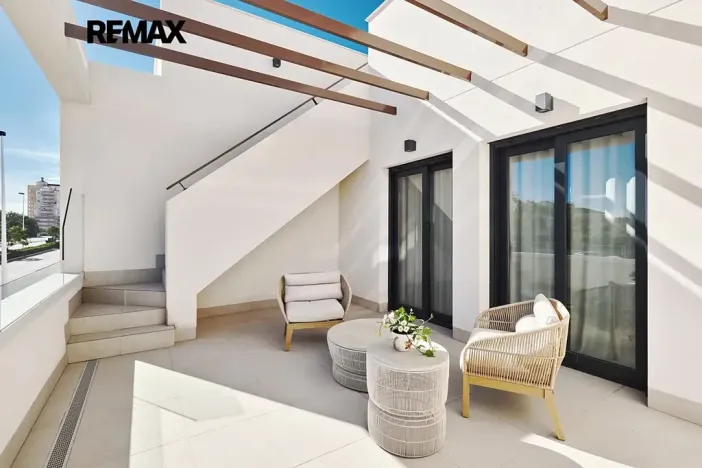 Prodej bytu 3+kk, Torrevieja, Španělsko, Calle Celindo, 102 m2