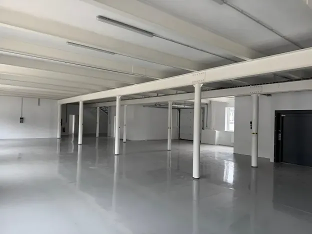 Pronájem skladu, Ostrov, 200 m2