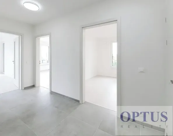 Pronájem bytu 3+kk, Praha - Hloubětín, Waltariho, 73 m2