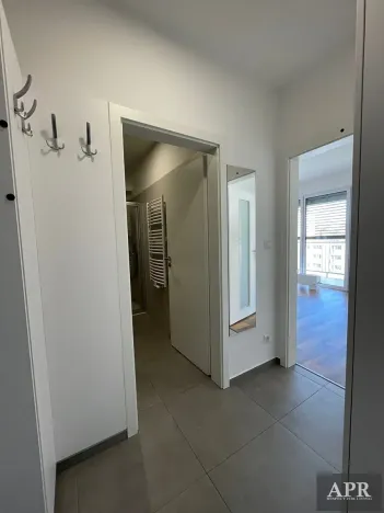 Pronájem bytu 1+kk, Otrokovice, tř. Spojenců, 30 m2