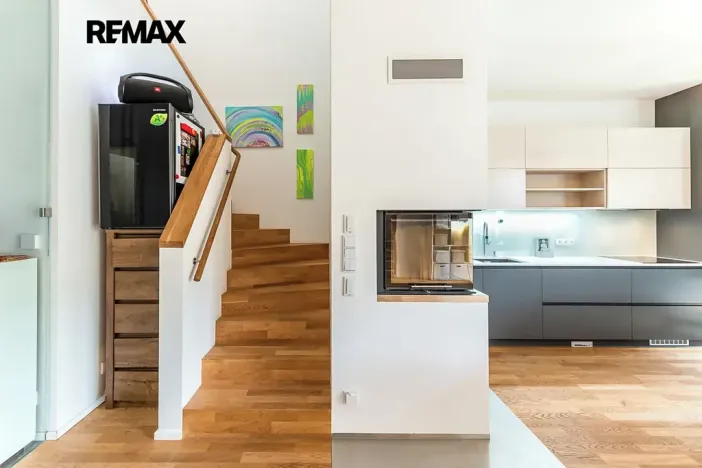 Pronájem rodinného domu, Praha - Dejvice, V Šáreckém údolí, 201 m2